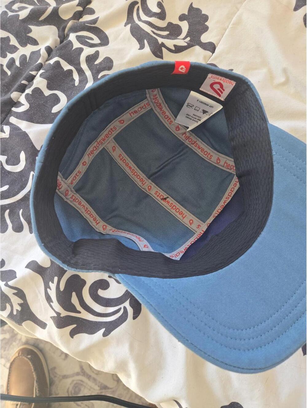 Headsweats Blue Performance 5-Panel Quilted Running Cap - Picture 4 of 4